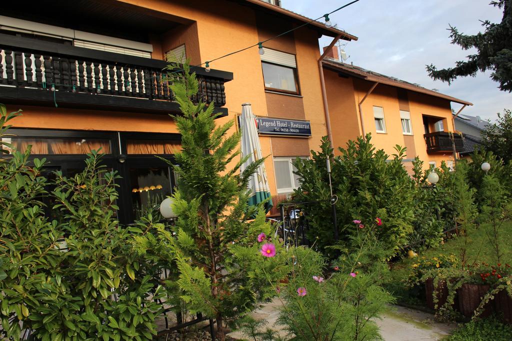 Legend Hotel Biebesheim am Rhein Bagian luar foto